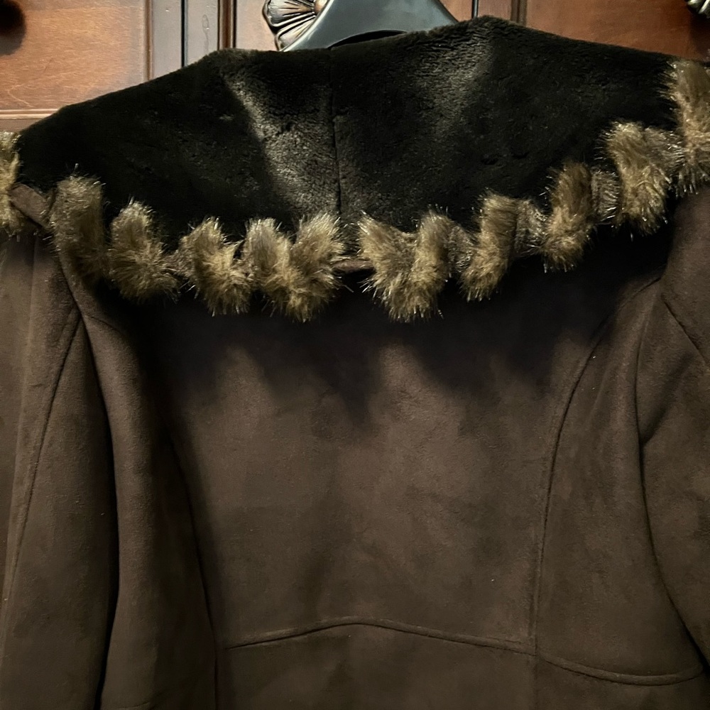 Faux fur/suede coat - Picture 5 of 10